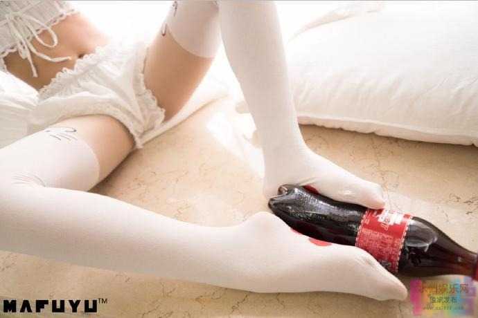 萝莉控福利:神楽坂真冬-猫爪白丝系列福利套图 + 福利视频... 萝莉控福利:神楽坂真冬-猫爪白丝系列福利套图 + 福利视频...